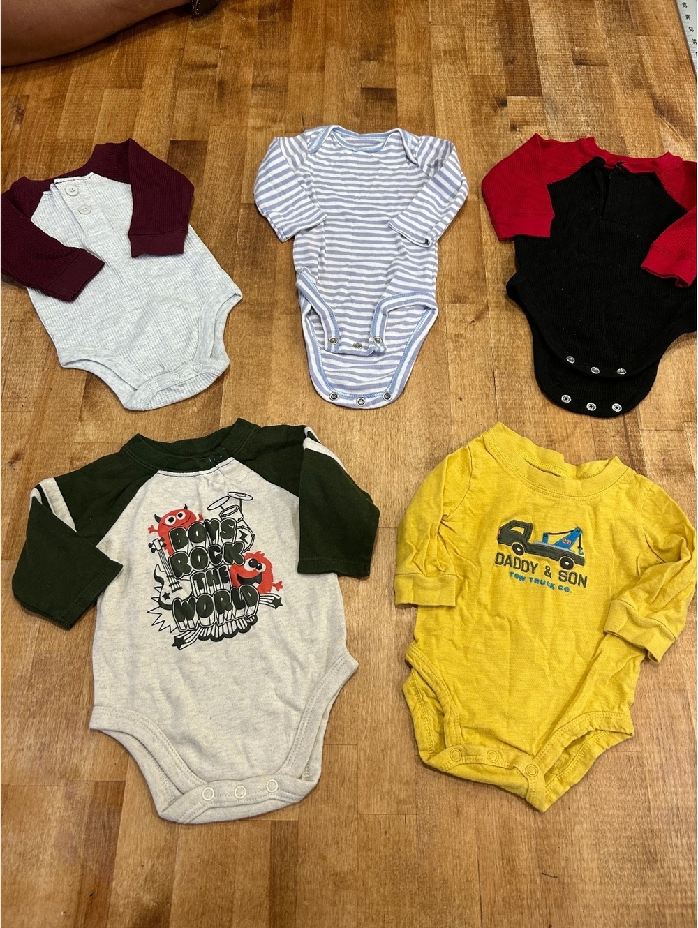 Baby Bodysuits 0-3 Months - 5 Pack Mixed Colors and Designs